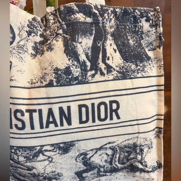 VIP gift - Picture 4 of 14